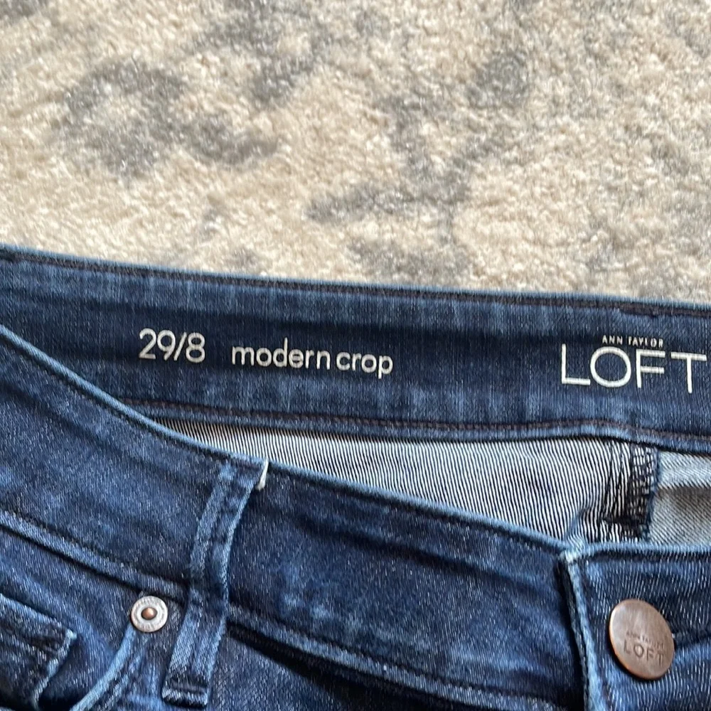 Woman’s Ann Taylor Loft Modern Crop Jeans - Picture 6 of 7